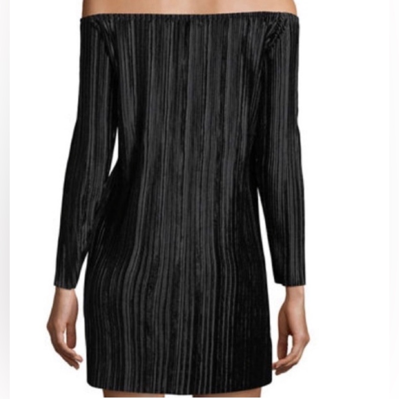 Romeo & Juliet Couture Black Velvet Off Shoulder Dress Nwt (Size Small)